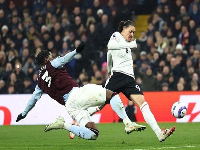 利物浦前锋传射射击进球,帮助球队获胜 利物浦前锋传射射击进球,帮助球队获胜