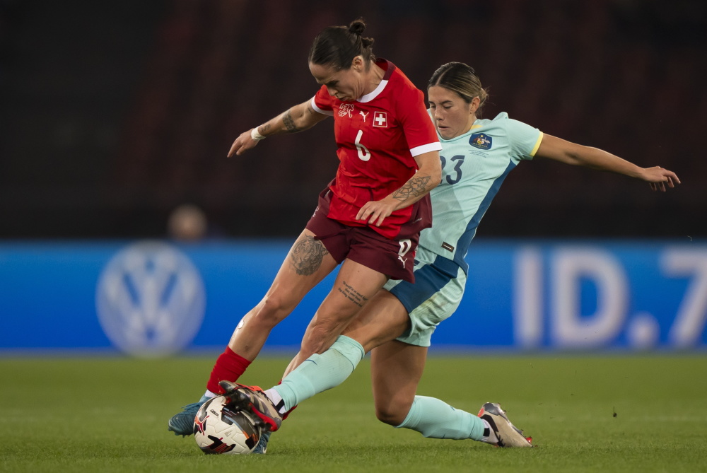 雷火电竞亚洲先驱-澳大利亚女足队员获得国际赛事最佳射手奖