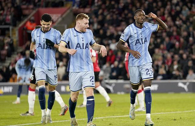 热刺客场逆袭，终结南安普顿连胜