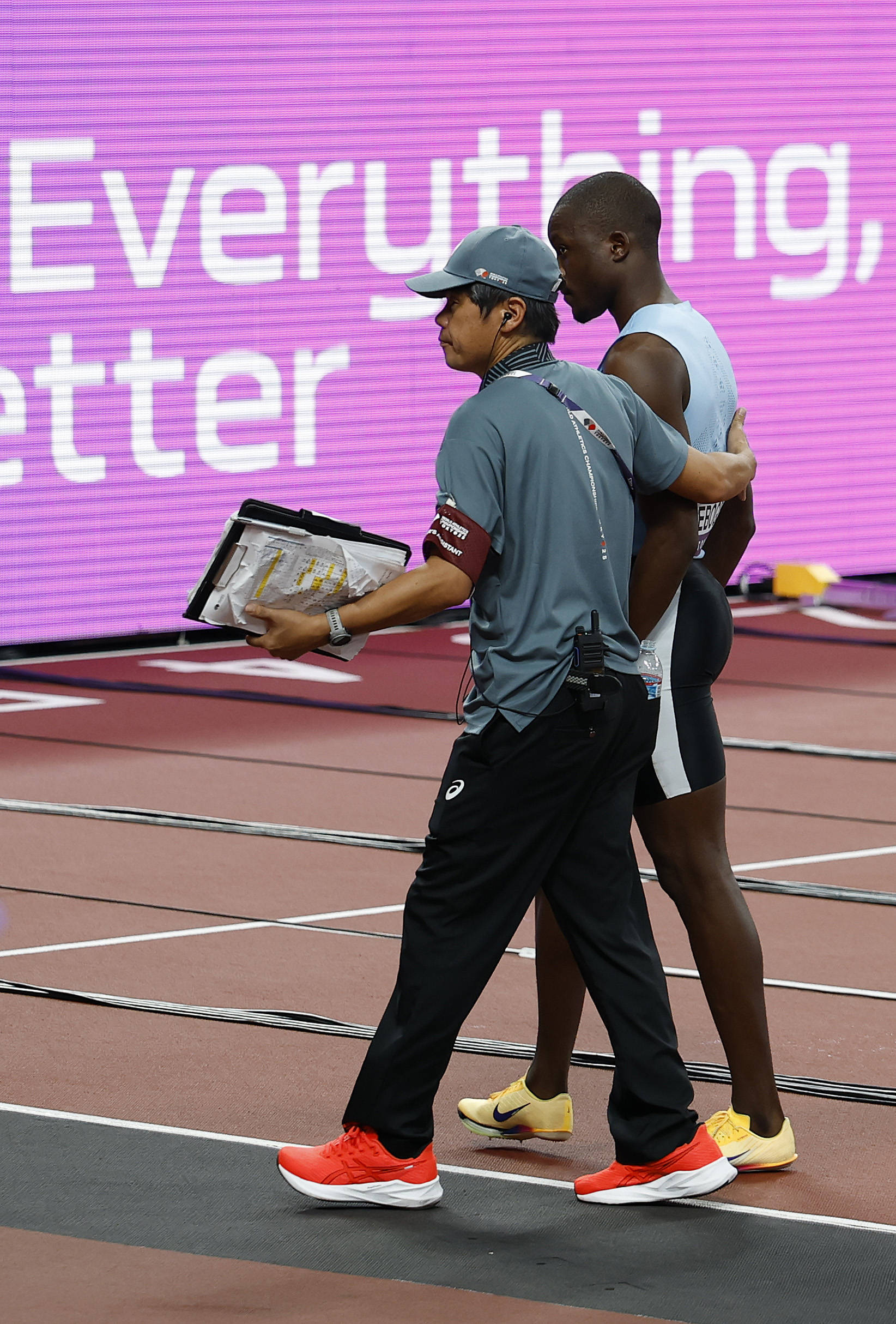 田径赛场风云变幻，牙买加选手横扫全场的简单介绍