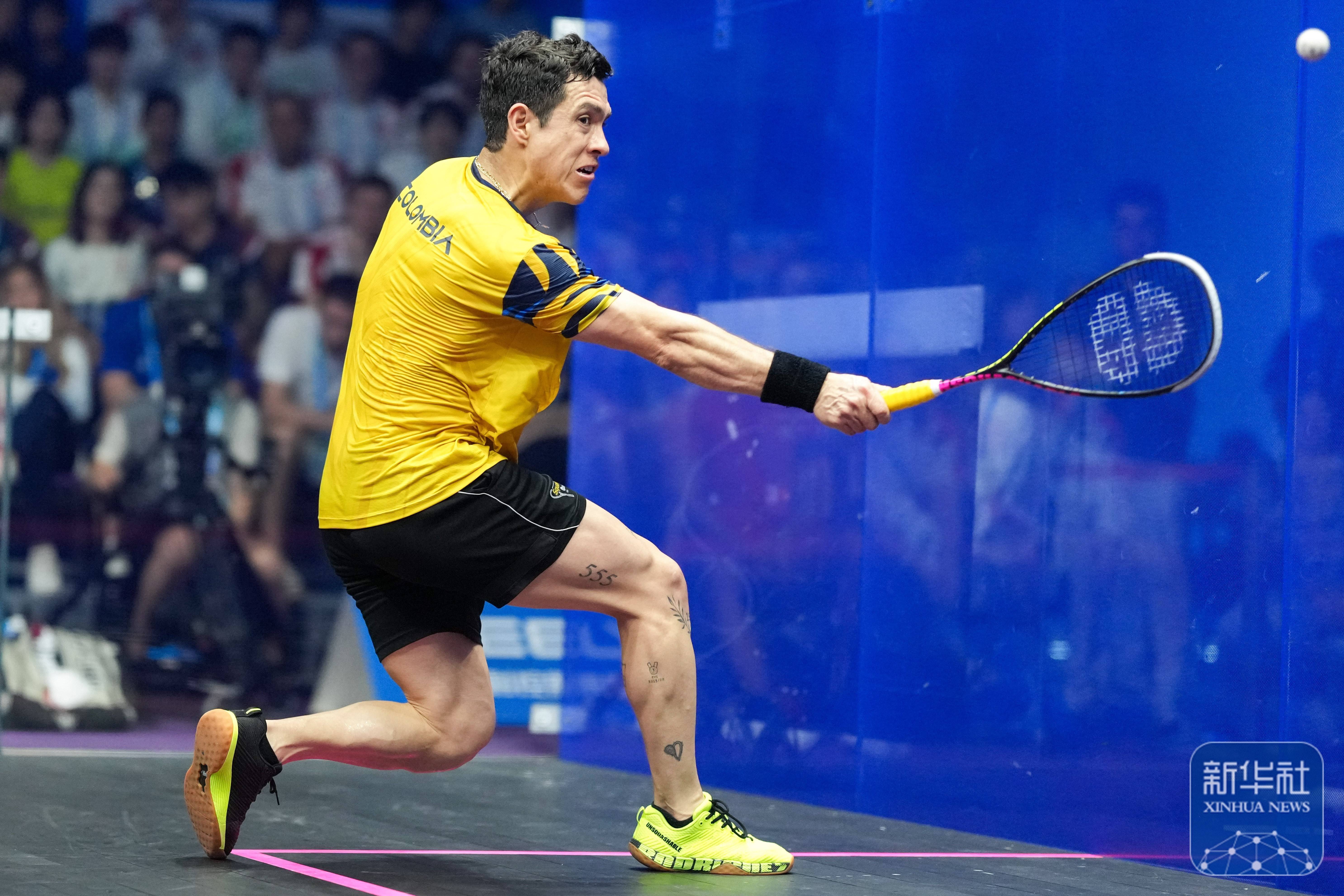 哥伦比亚选手取得突破性成绩，赢得掌声