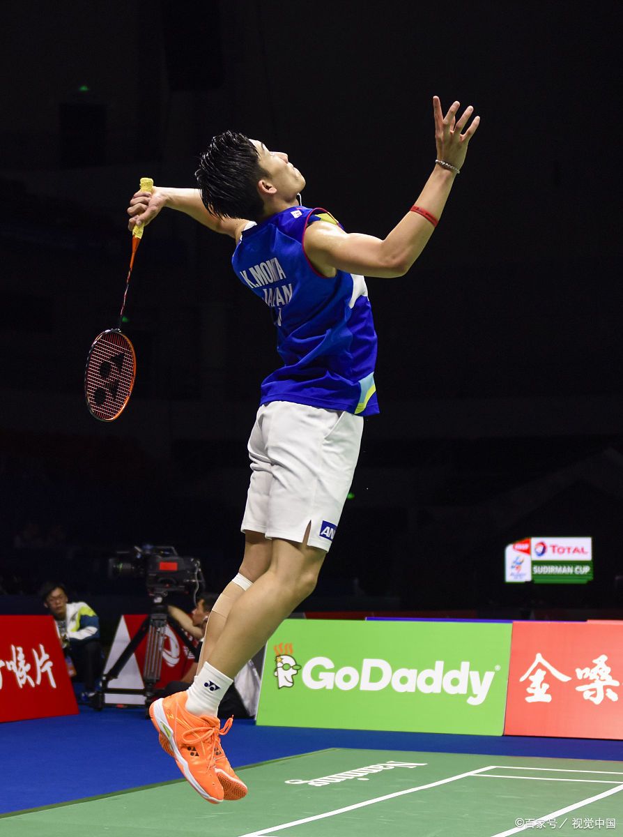 雷火电竞亚洲先驱-中国队险胜丹麦队，桃田贤斗惊艳四座