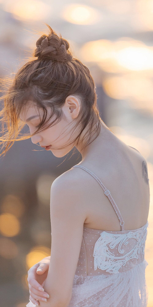 雷火电竞主播-铁壁围城与孤星破局，当北京队的锁链缠上独行侠，杜兰特如何成为破局密钥？