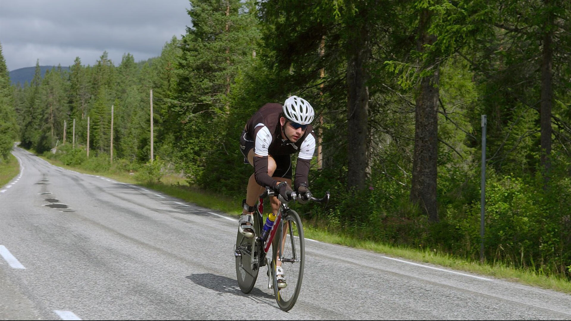 雷火电竞亚洲先驱-跨国连线，当CBA广厦遇上NBA灰熊，小贾伦·杰克逊的完美证明