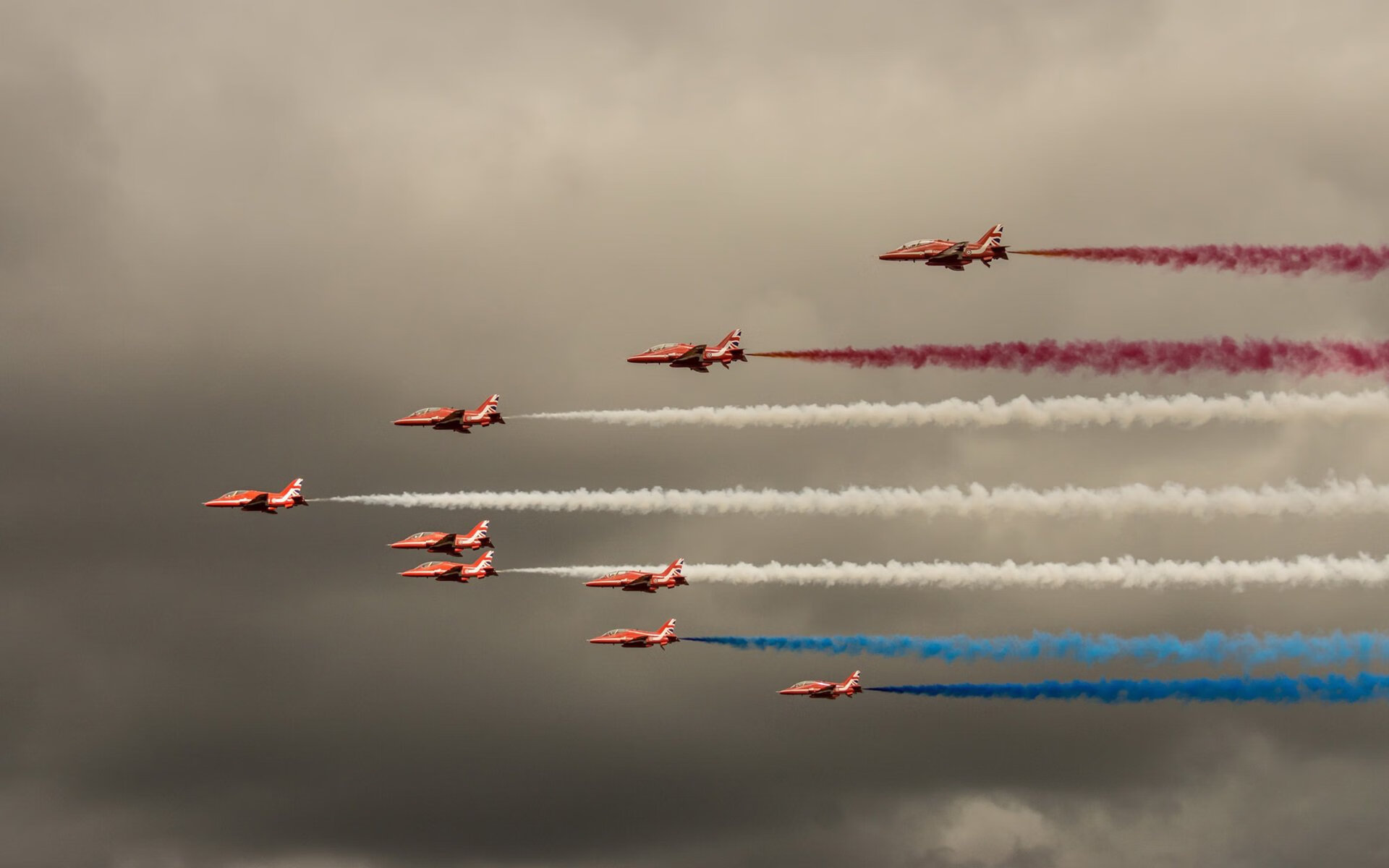 雷火电竞app-从教科书到标本，莱奥在争冠之夜写就的完美答案