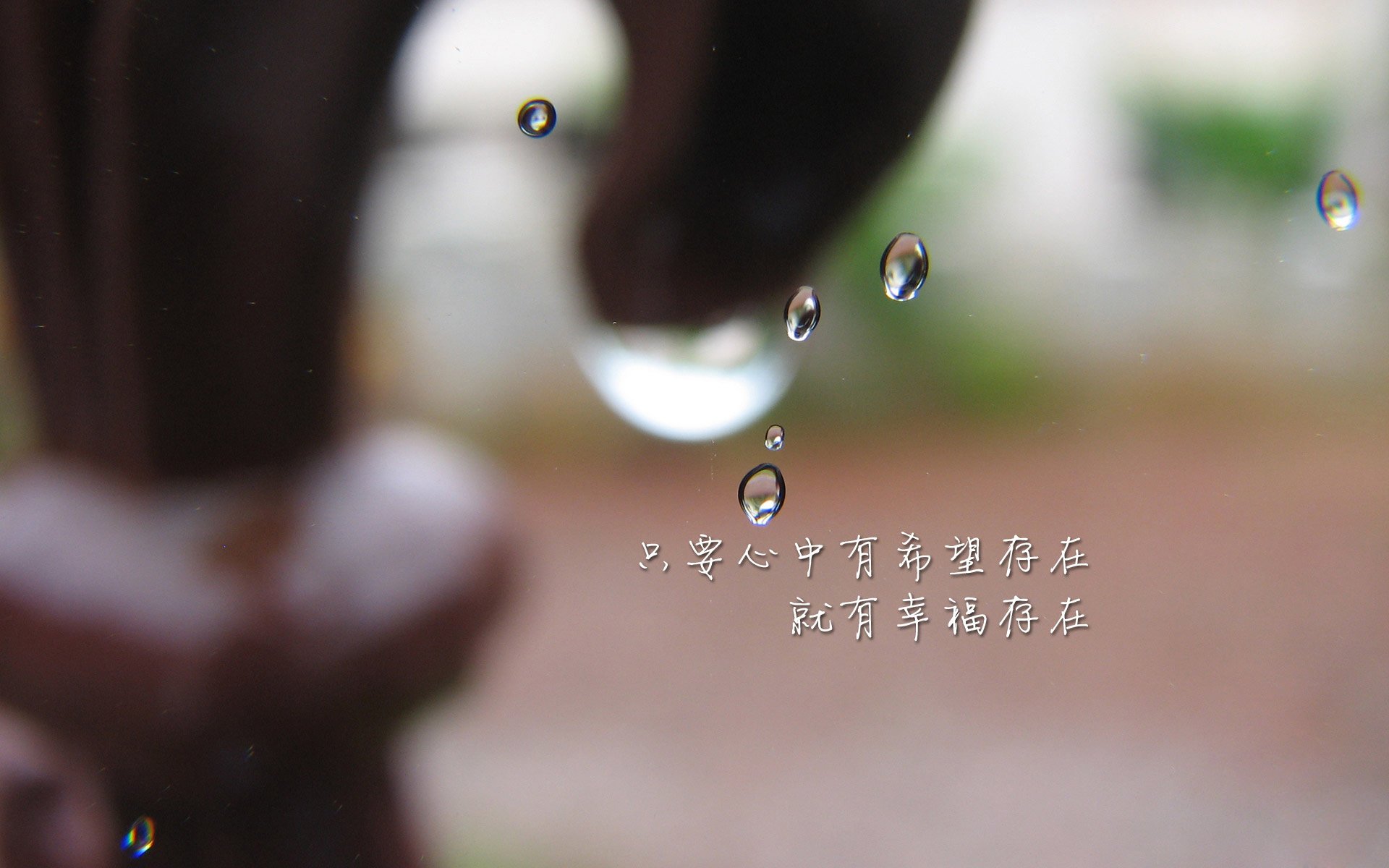 雷火电竞下载-钢铁森林困住黄色潜水艇，拉齐奥的战术压制与拉亚的神级救赎